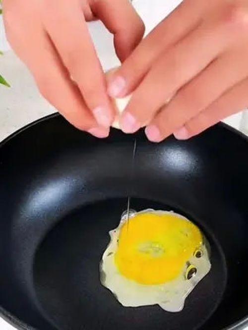 电炒锅网红,烹饪新潮流，厨房里的明星产品