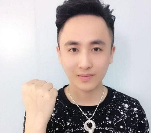 快手网红散打哥真名,揭秘快手网红散打哥真名背后的故事